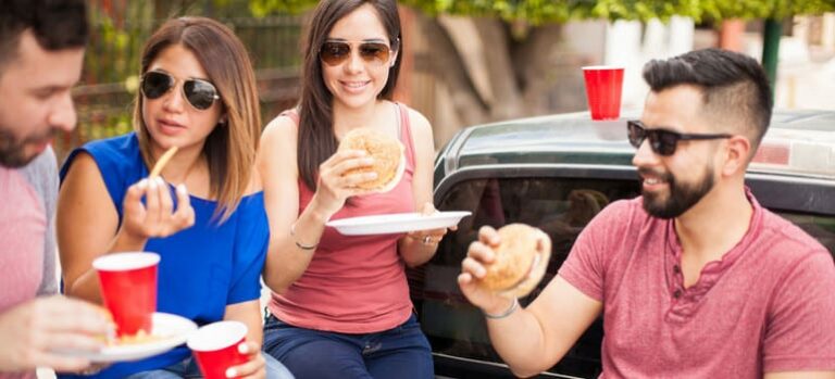 10 Easy Tips for Healthier Tailgating